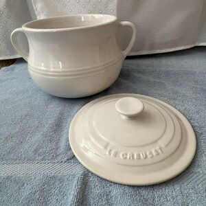 Vintage Le Creuset soup/bean pot with lid.